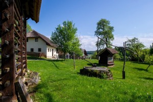 Praznovanje Jurčičevega leta na pisateljevi domačiji na Muljavi
