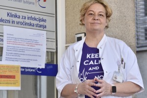 Logarjeva: Če bi želeli omikron res učinkovito ustaviti, bi morali poseči po čisto kitajskih ukrepih