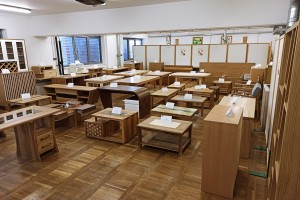 FOTO: Na Šolskem centru strokovnjaki za oblikovanje lesa