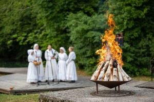 Krka ob enih: V Beli krajini se pripravlja največji folklorni festival