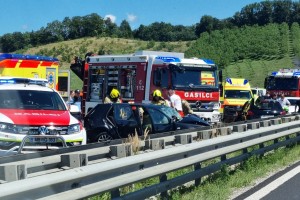 Tragedija na pomurski avtocesti zaradi vožnje v napačno smer