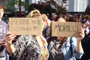 Egoistični starši načrtujejo proteste pred šolami, nato pa še »družinski izlet v Ljubljano«, na shod proti vladnim ukrepom