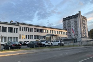 Interni strokovni nadzor ZD Sevnica ni pokazal napak zaposlenih pri prevozu bolnikov v celjsko bolnišnico