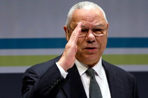 Za covidom je umrl Colin Powell