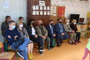 Zaselek Brinsko selo v Gribljah z novo javno razsvetljavo