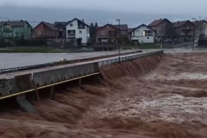 Huda ura v BiH, Sarajevo poplavljeno (VIDEO)