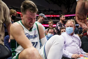 Ni Dončića, ni "šans": Dallas izgubil proti Phoenixu