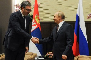 Putin Vučiću obljubil nespremenjeno ceno plina čez zimo