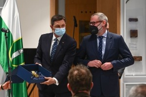 Predsednik Borut Pahor podelil Zlato čebelo