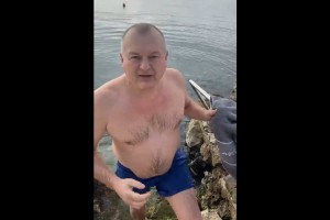 Franc Kangler po kopanju v ledenem morju: Ode korona od kod je prišla (VIDEO)