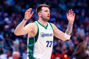 "MVP!" so navijači Dallasa vzklikali fantastičnemu Dončiću (VIDEO)