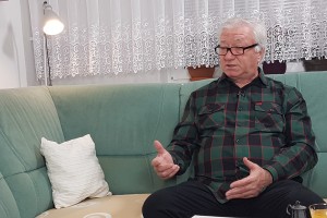 Sledi korakov: Jože Vukič, nekdanji bobnar ansambla Zasavci (VIDEO)