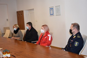 Priznanja civilne zaščite PGD Leskovec, OZ Rdečega križa Krško, Ani Somrak in Zlatku Hlastanu