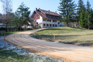 V polnem teku prenova ceste na Kriško- Polževski planoti