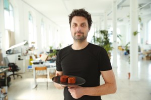 Bi poskusili rastlinski file mignon? Gre za edinstveno imitacijo mesa