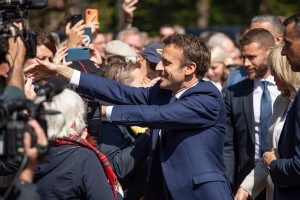 Pričakovano: Macron ostaja francoski predsednik