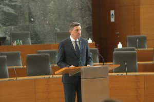 Pahor novim poslancem: Zaupana nam je skrb za mir in varnost, blaginjo in ugled Slovenije v svetu