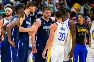 Obupen večer za Dončića: še tretji poraz in potem še tole nesramno zabijanje čez njega! (VIDEO)