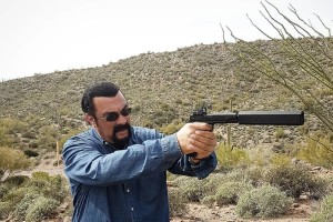 Putinov prijatelj Steven Seagal snema film o vojni v Ukrajini