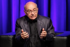 Kar se je zgodilo z ljubljansko Dramo je zgodovinski zdrs kulturne politike