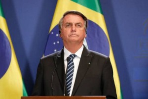 Bivši brazilski predsednik Bolsonaro prosi Bidna, če lahko še pol leta ostane v ZDA