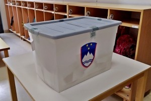 Lokalne volitve: Kandidatov nekoliko manj kot pred štirimi leti