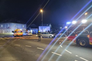 V Šentjerneju trčili vozili, trije poškodovani