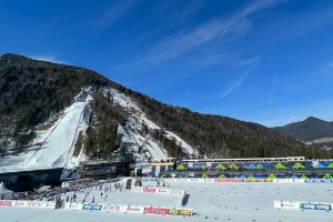 Pohlep na Gorenjskem: predraga Planica na pol prazna, turisti pobegnili v cenejša Trbiž in Beljak