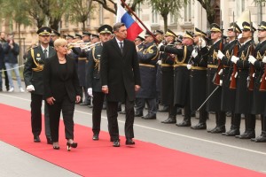 Barbika odšla, dobili pa Kena: Kaj se v resnici dogaja v predsedniški palači pod Natašo Pirc Musar