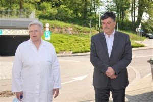 Rada bi bila direktorica Zdravstvenega doma Grosuplje, a ponižuje in nadleguje zaposlene