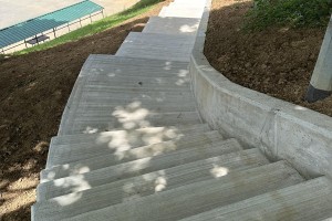 V Metliki novo stopnišče