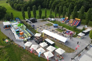 Ob Hotelu Dolenj'c največji trampolinski park na prostem v Sloveniji - Flypark