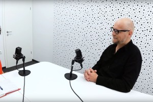 Katarina Keček in nekdanji poslanec Levice o rdeči zvezdi in ozadju levega fašizma (PODKAST)