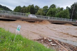 V Ljubljani na bregu Save našli moško truplo: nesrečnik naj bi živel v bližini