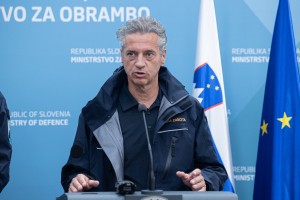 Golob: 14. avgust bo dela prost dan, "da pomagamo znancu, sosedu, prijatelju"