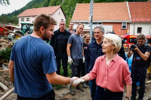 Von der Leyen: Slovenija bo dobila 400 milijonov evrov za odpravljanje posledic poplav