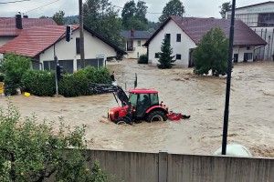 Poplave naplavile srečanje z realnostjo