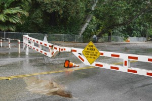 Kalifornijo udarila tropska nevihta: viharji in poplave na jugu države