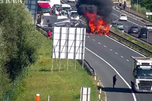 Trije mrtvi v strahoviti nesreči na ljubljanski obvoznici (FOTO)