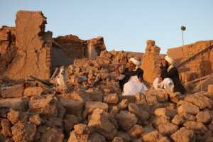 Afganistan stresel uničujoč potres, žrtev na tisoče