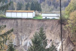 Vojašnica na Bohinjski Beli še zmeraj ogrožena