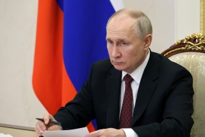 Putin sprejel slovensko veleposlanico Darjo Bavdaž Kuret: to ji je povedal