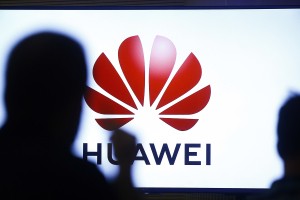 Huawei od Slovenije terja 170 milijonov evrov