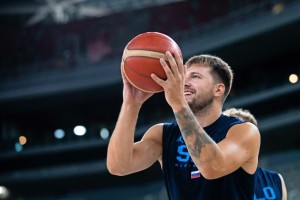 Dončić spet v začetni peterki tekme zvezd lige NBA