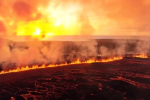 "Temačen dan za Islandijo": izbruh ognjenika šokiral otoško državo