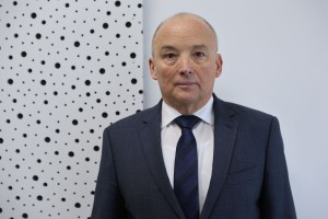 Peter Gregorčič je eksponent SDS v SLS, z ljudsko stranko ima približno toliko kot dirkalni konj s kravo mlekarico