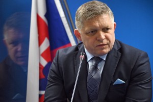 Slovaški Robert Fico maja k Putinu v Moskvo