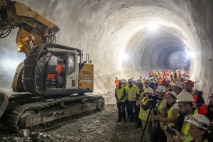 Drugi tir: izkopali najdaljši predor v Sloveniji, dolg 6714 metrov