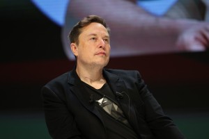 Trumpu se smeji: Elon Musk mu obljublja 45 milijonov dolarjev mesečno za kampanjo