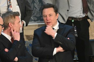 Musk trdi, da Trumpovi kampanji ne bo nakazal 45 milijonov dolarjev mesečno